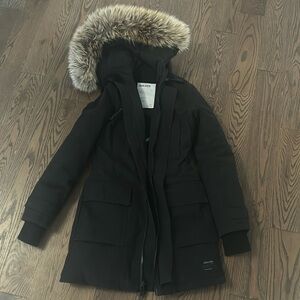 Aritzia babaton Bancroft parka